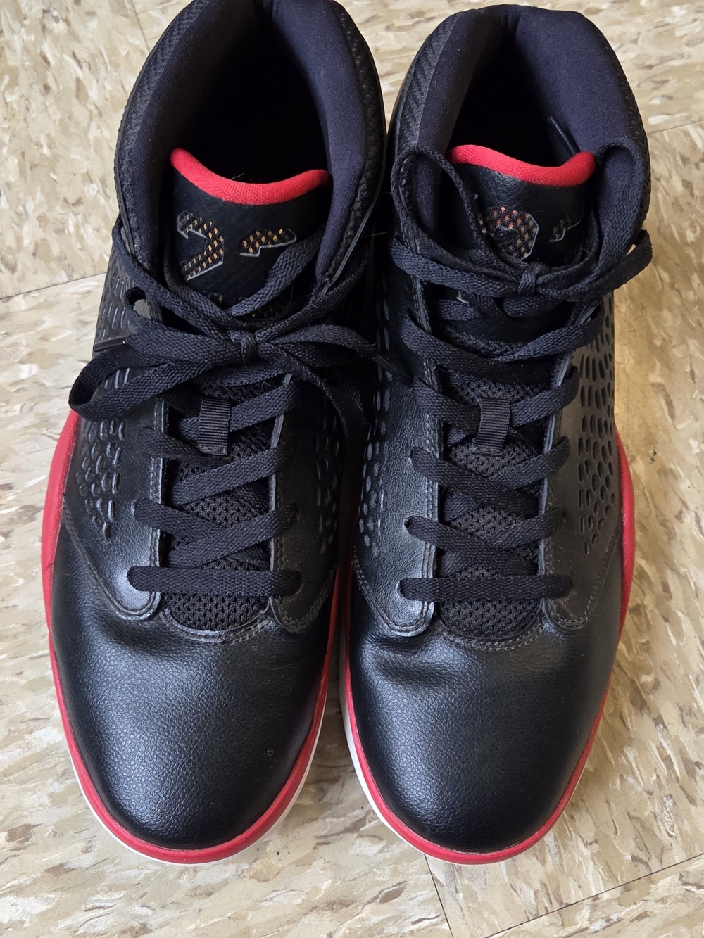 Nike Air Jordan mai usate taglia 45 J Black and Red Size 12